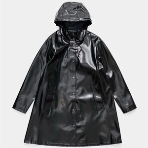 Stutterheim Mosebacke Opal Raincoat in Black